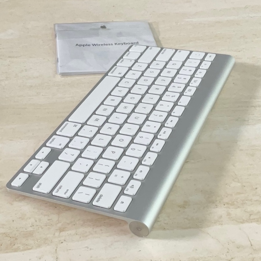 Apple Keyboard Wireless Model A1314 Genuine OEM Authentic - Picture 8 of 11